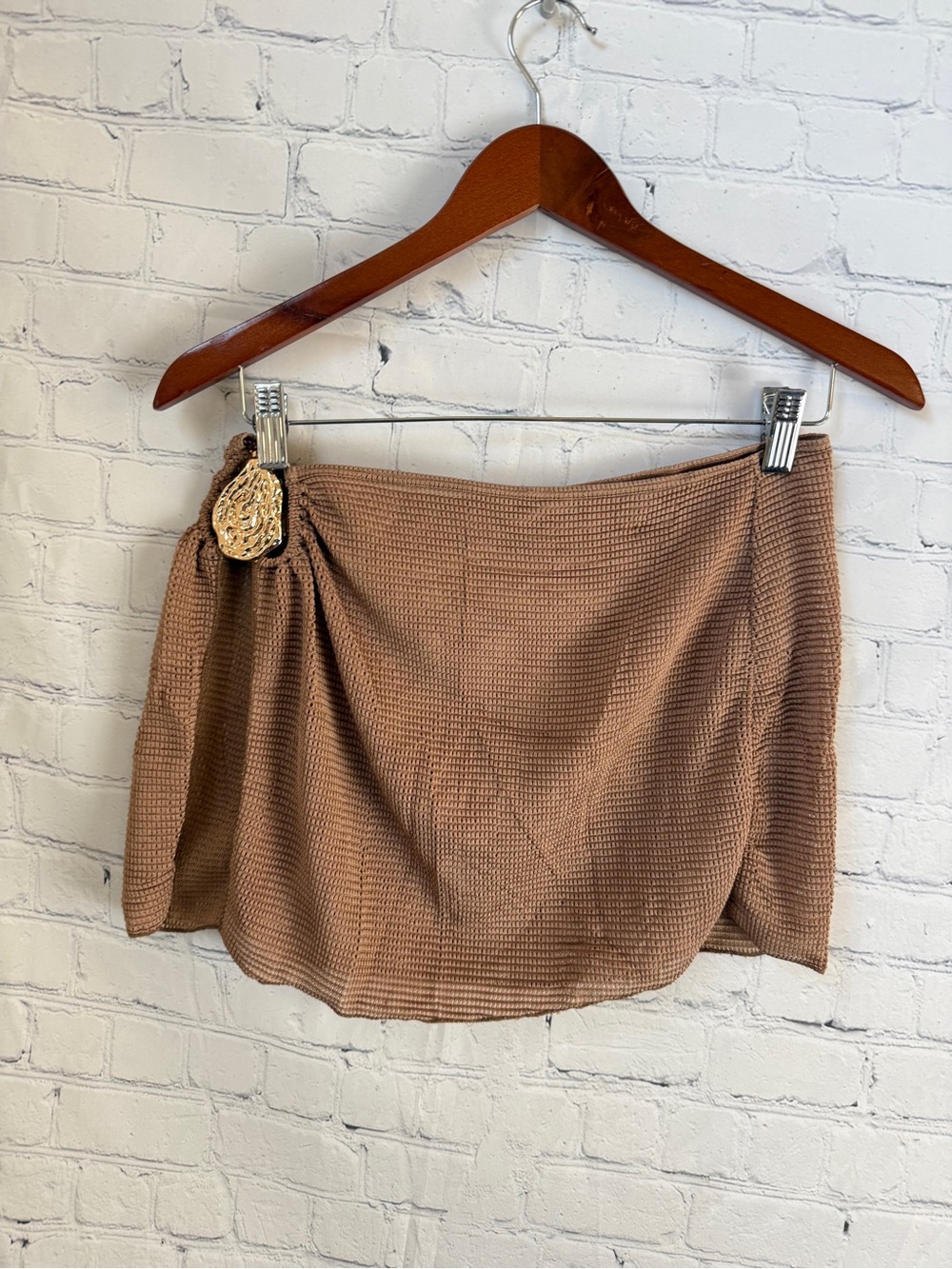 Tan CoverUp with Decorative Ring Accent OZ